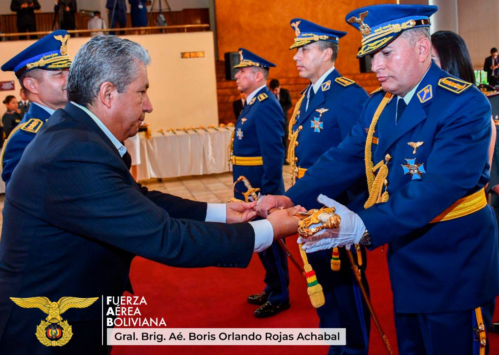 NUEVOS GENERALES DE BRIGADA Y CONTRALMIRANTES EN LAS FF.AA. RECIBIERON ...